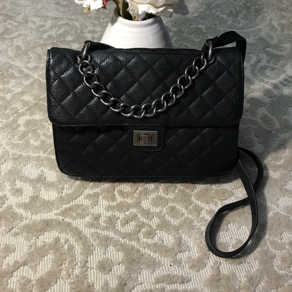 Forever 21 Handbags - Forever 21 Quilted Purse